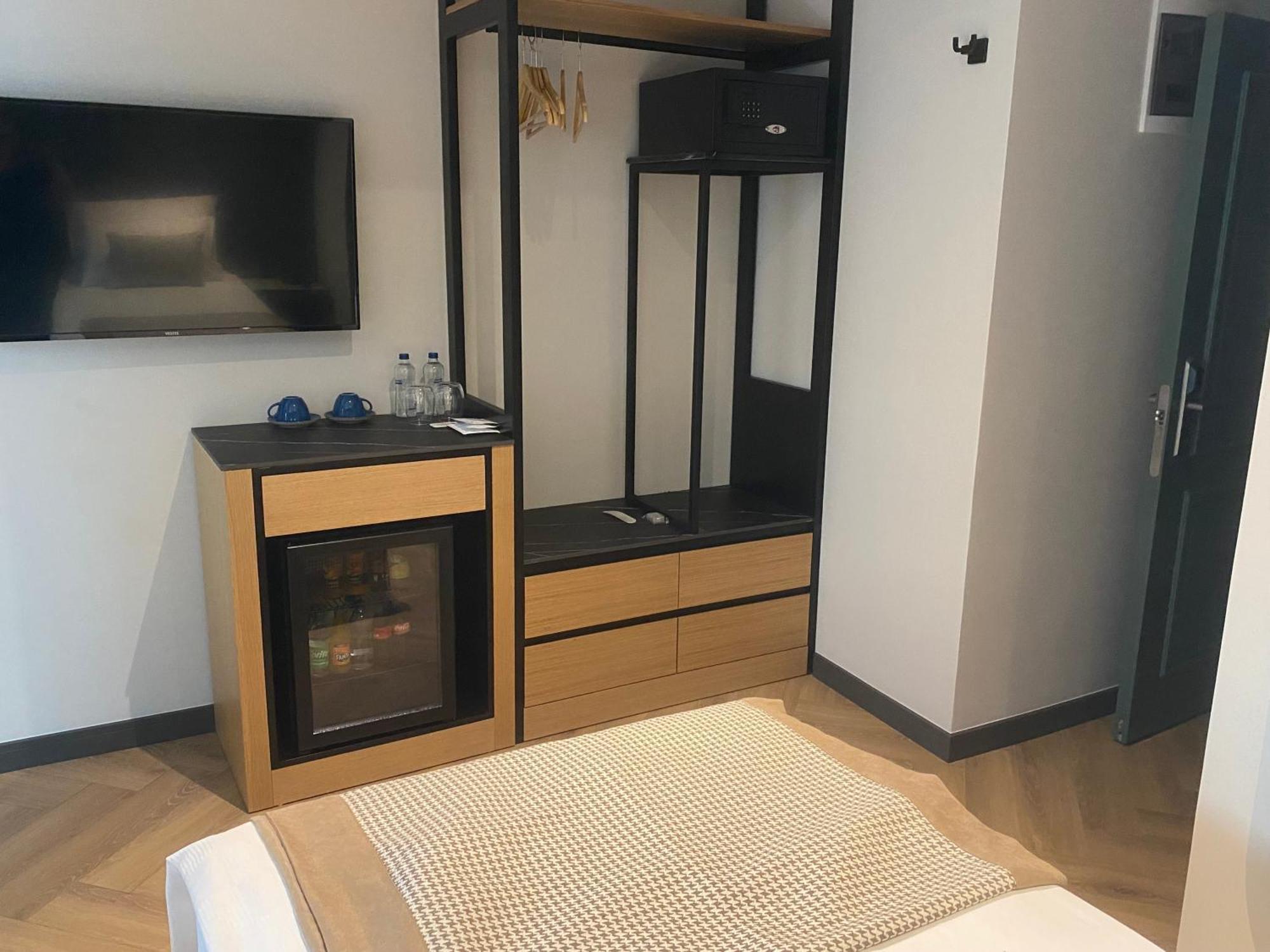 In The Middle Hotel 안탈리아 외부 사진