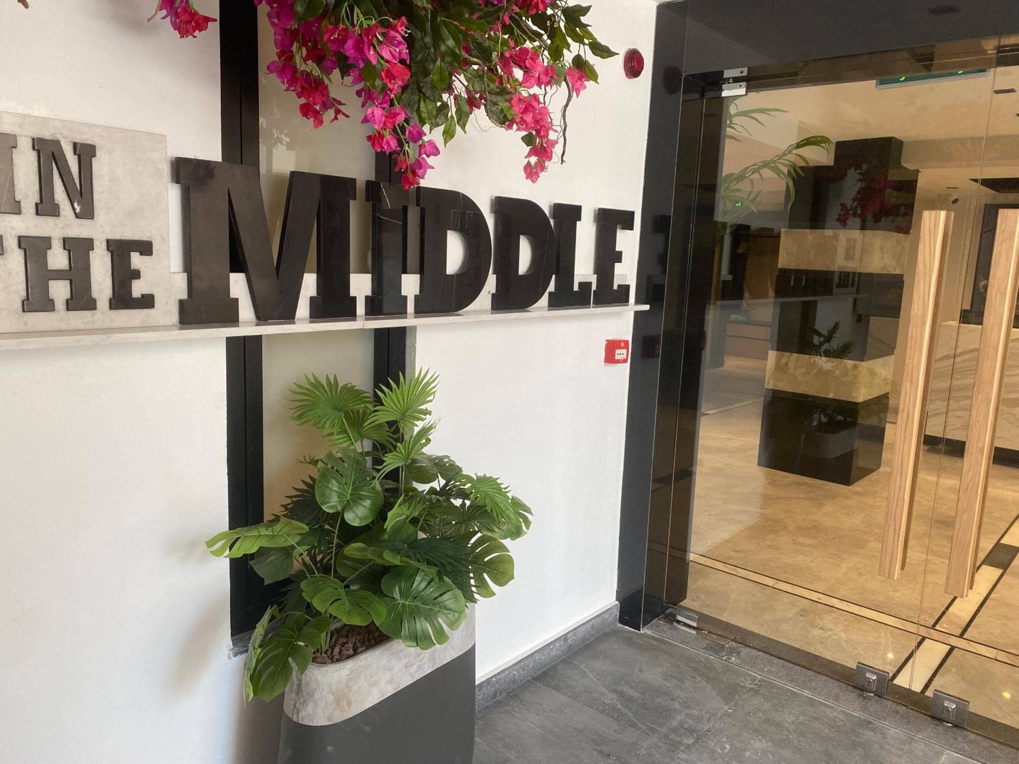 In The Middle Hotel 안탈리아 외부 사진
